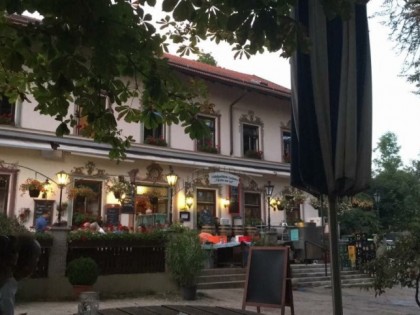 Foto: Schlossgaststätte Leutstetten (Bayern)